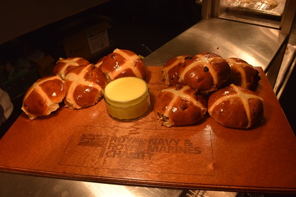 hot cross buns