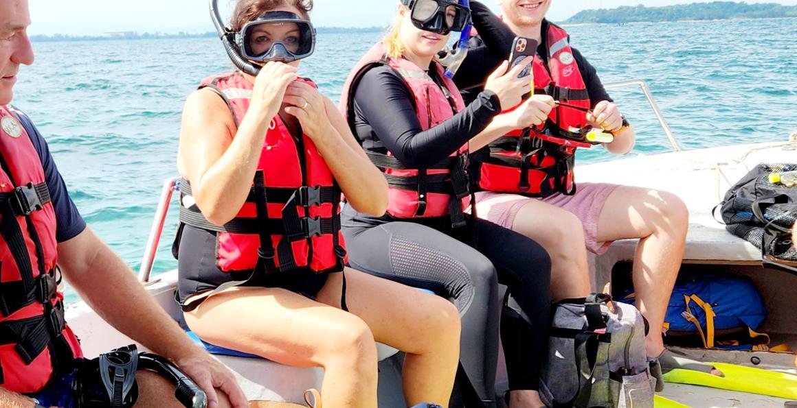 Families ready for snorkeling